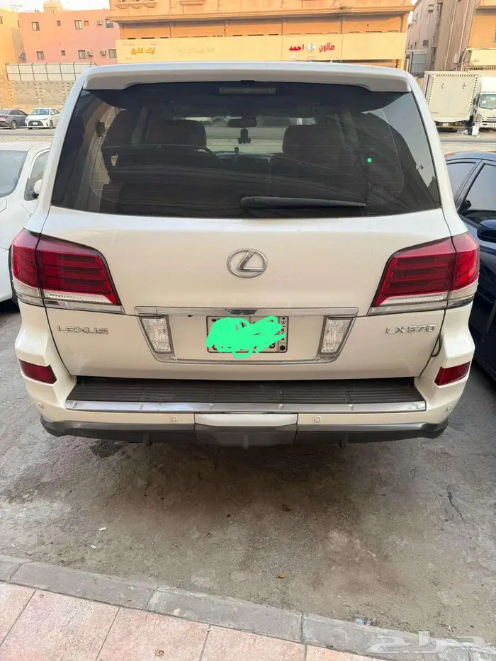 للبيع  لكزس LX 570 - موديل 2013-2015 (فل كامل) 0