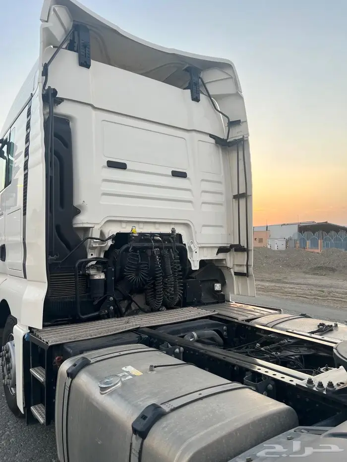 راس شاحنه مان TGX 18.470 موديل 2021 8