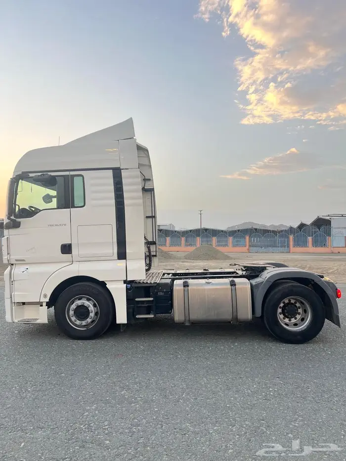 راس شاحنه مان TGX 18.470 موديل 2021 4