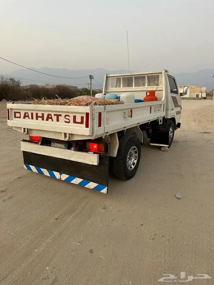 قلاب ديهاتسو للبيع 1
