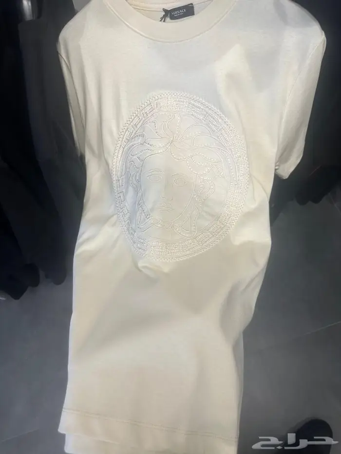 تيشرتات ماركة 10