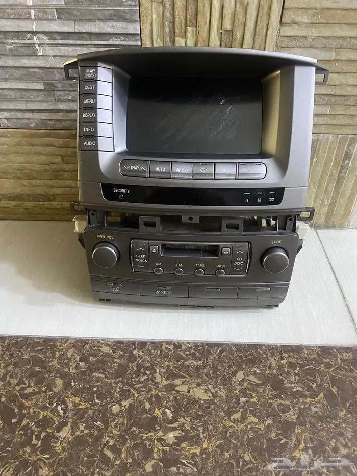 لاندكروزر شاشة فكسار ولكزس اصلي 0