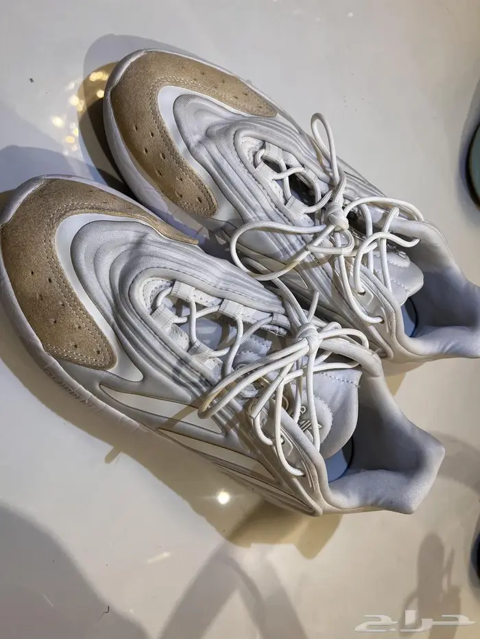 شوز اديداس Unisex 6