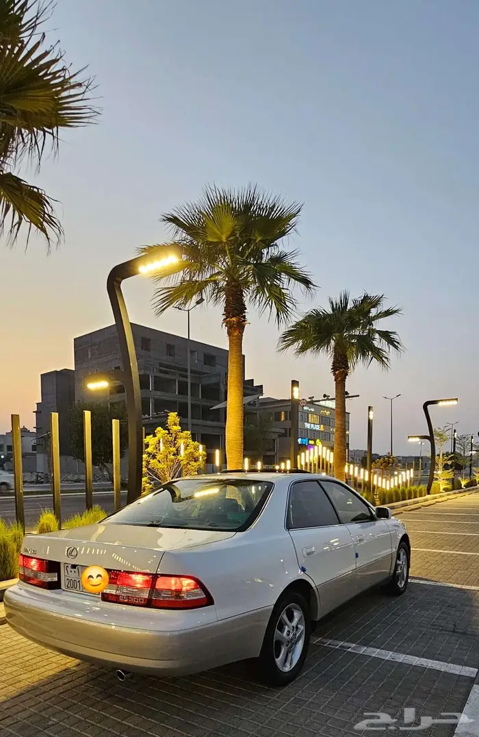 للبيع لكزس ES300 موديل 2001 أمريكي 51