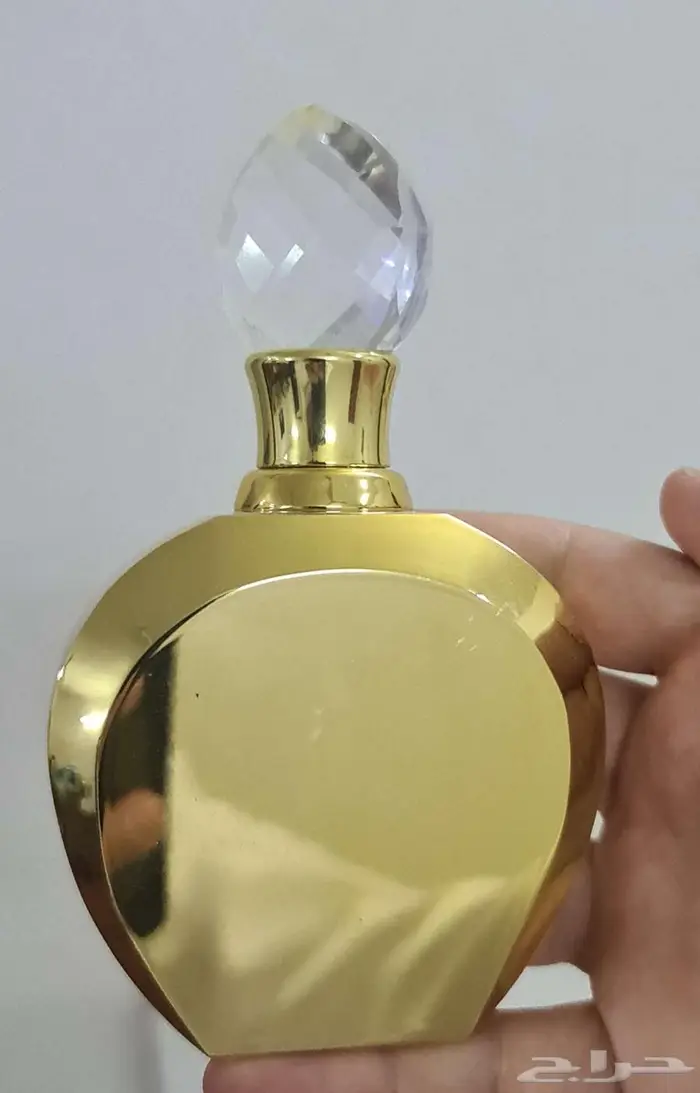 للبيع دهن عود تايلندي بخوري فاخر 1