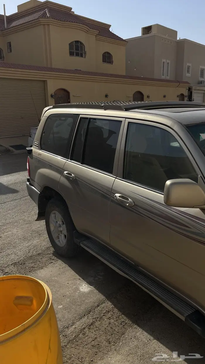 اغراض لاندكروزر 2007 0