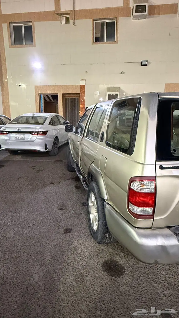 جيب باثفندر نظيف موديل 2000 1