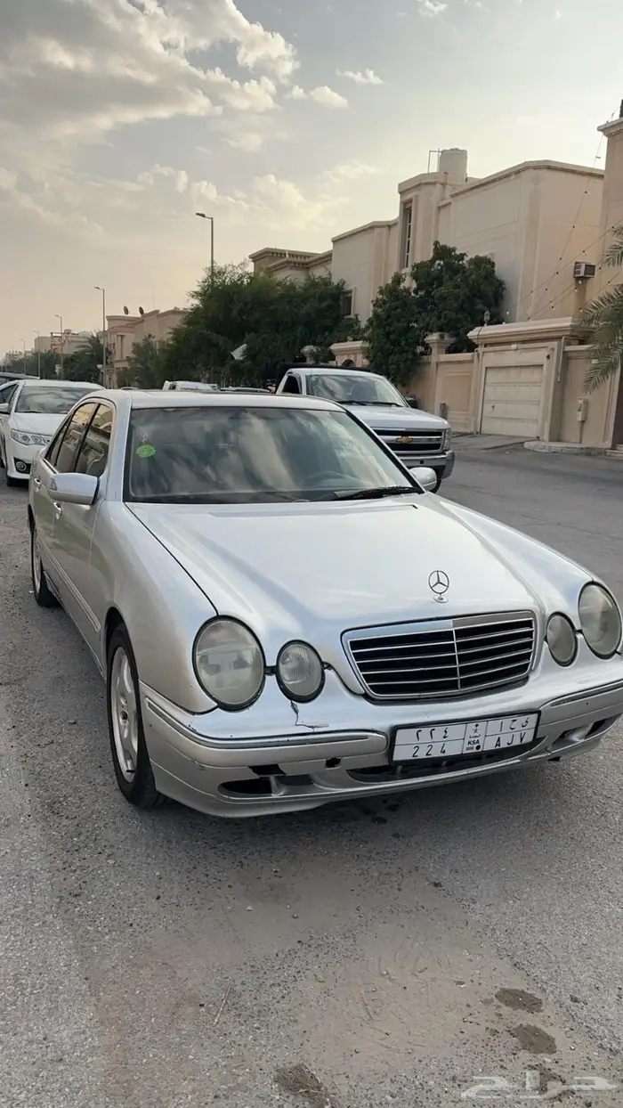 مرسيدس E320 موديل 2000 2