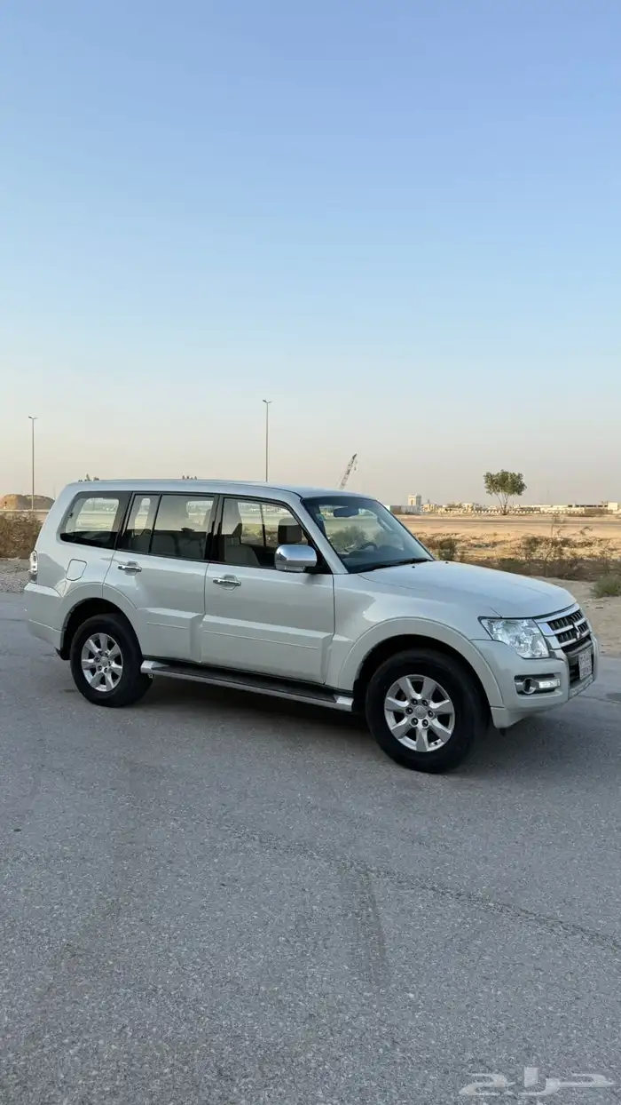 للبيع باجيرو 2019 عداد 145 الف 5