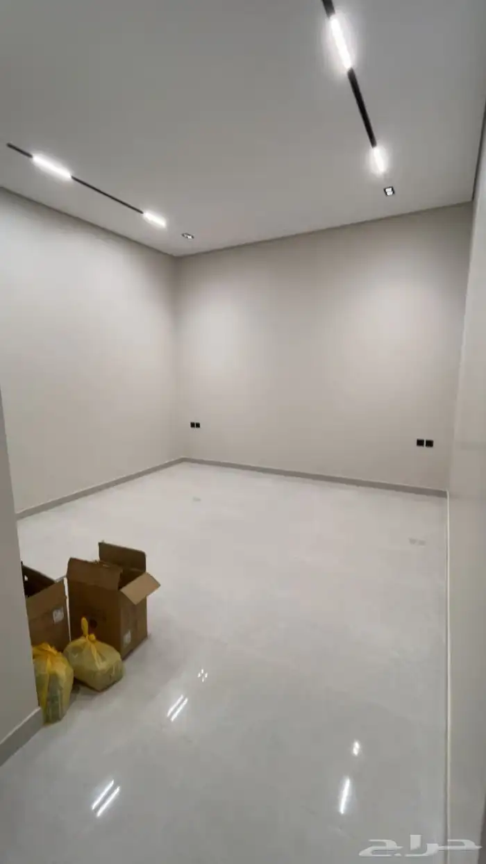 فله للبيع 5