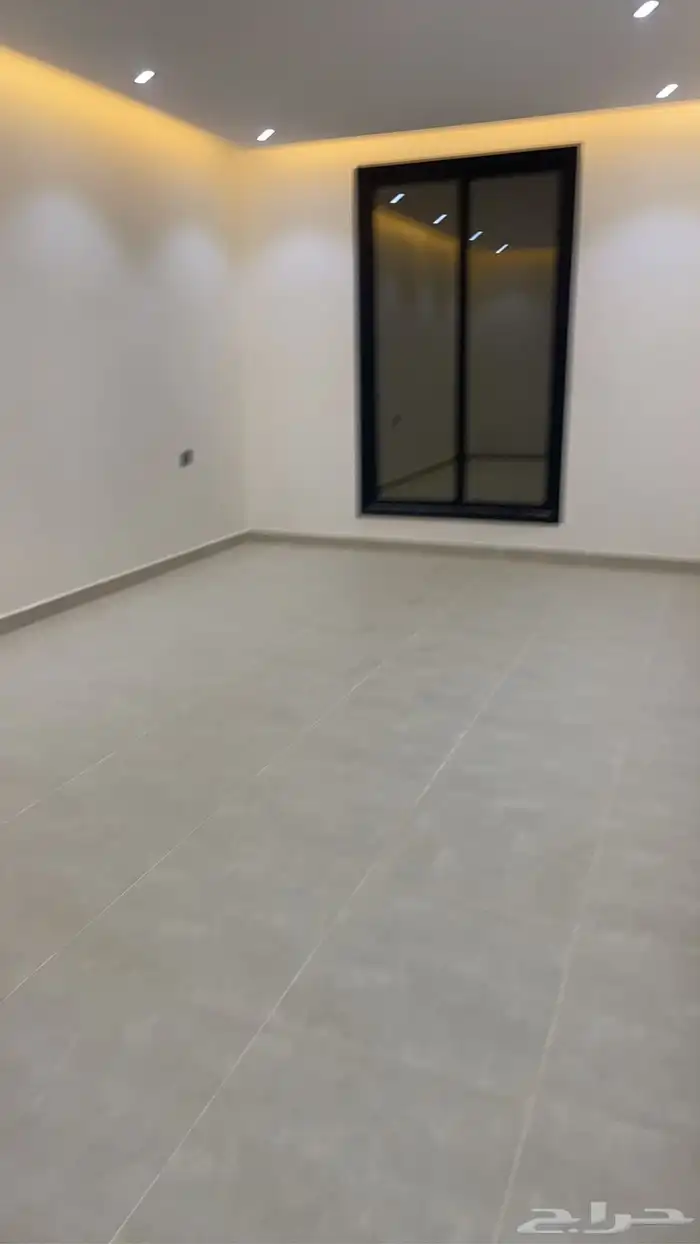 فيلا البيع بوابة الشرق 8