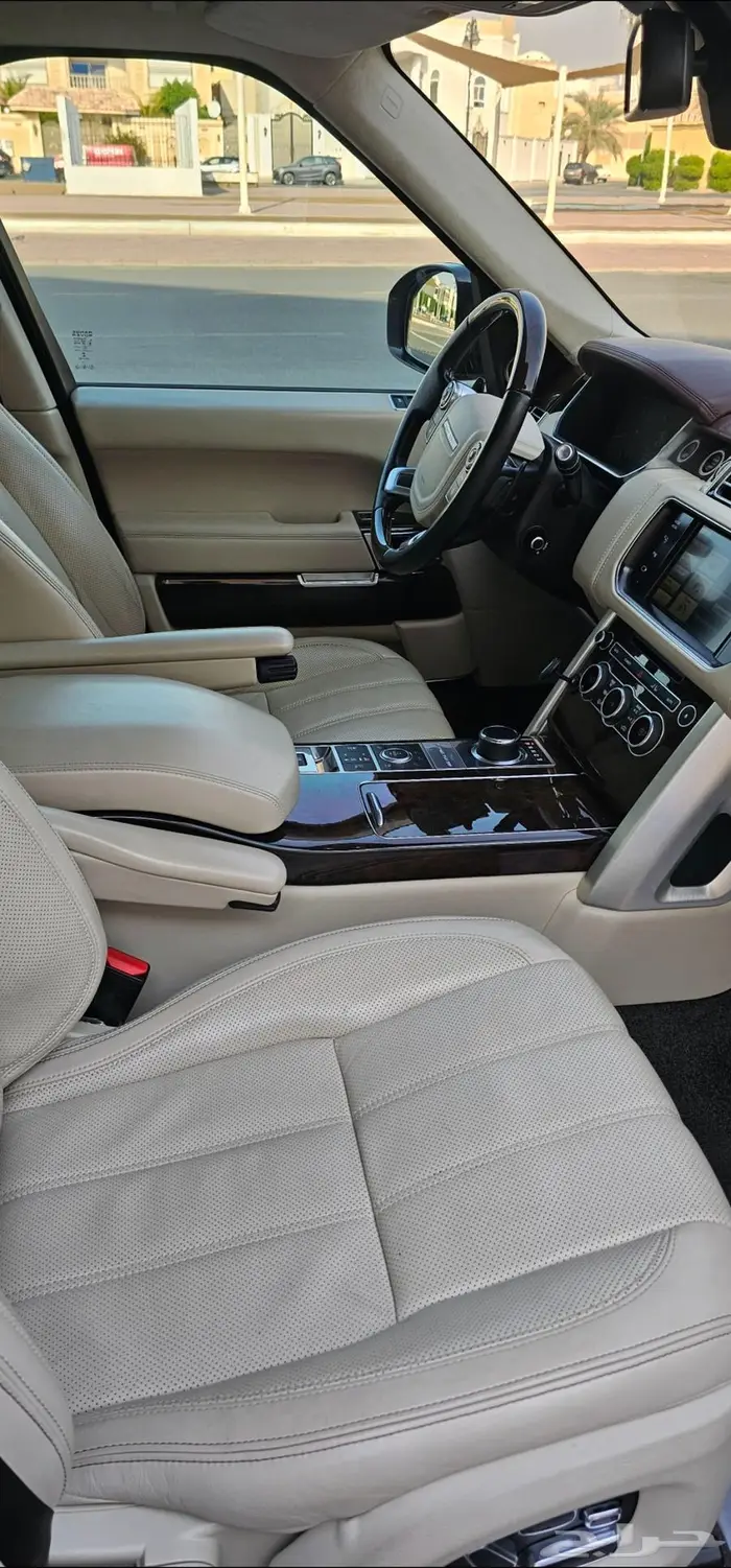 رانج روفر Autobiography 2014 5