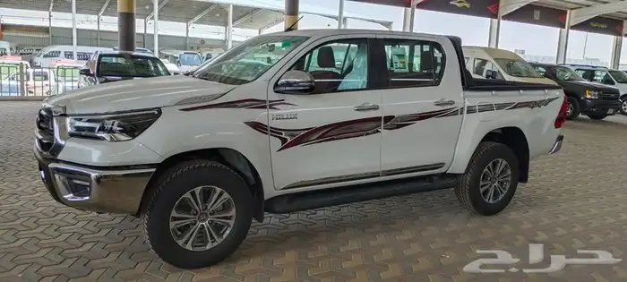 هايلكس دبل بنزين 2025 ب147الف 1