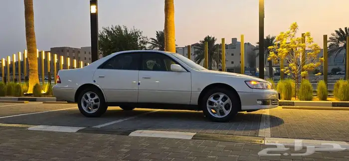 للبيع لكزس ES300 موديل 2001 أمريكي 63