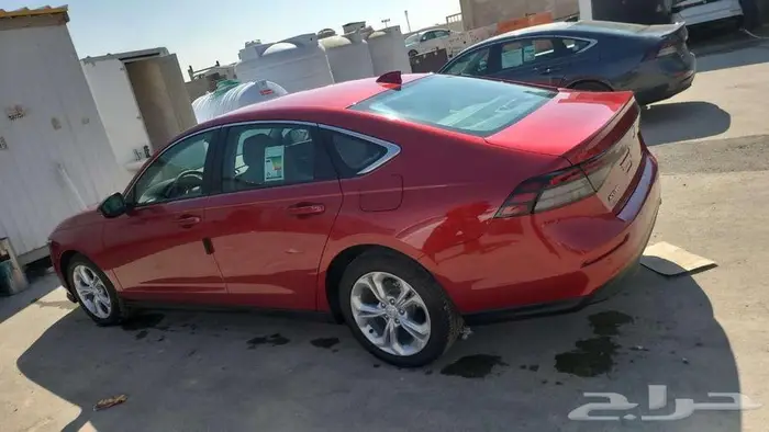 هوندا اكورد LX استاندر 2024 احمر 9