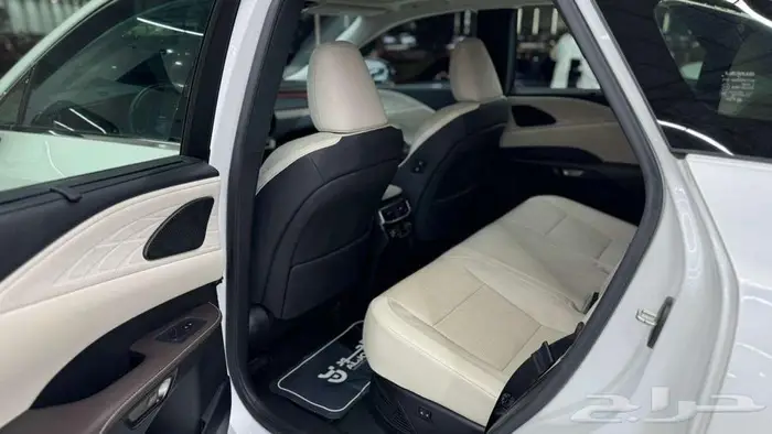 2024لكزس ار اكس350هايبرد LEXUS RX350 BH 9