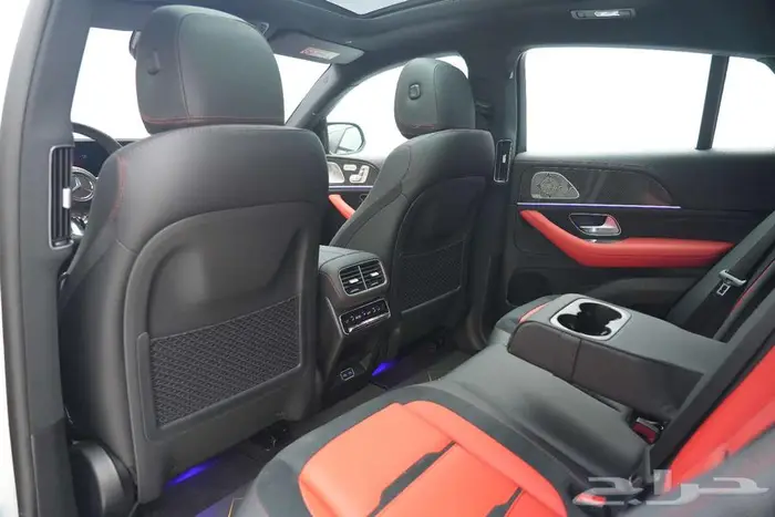 مرسيدس GLE 53 Coupe موديل 2025 أصفار خليجي أبيض أحمر 17