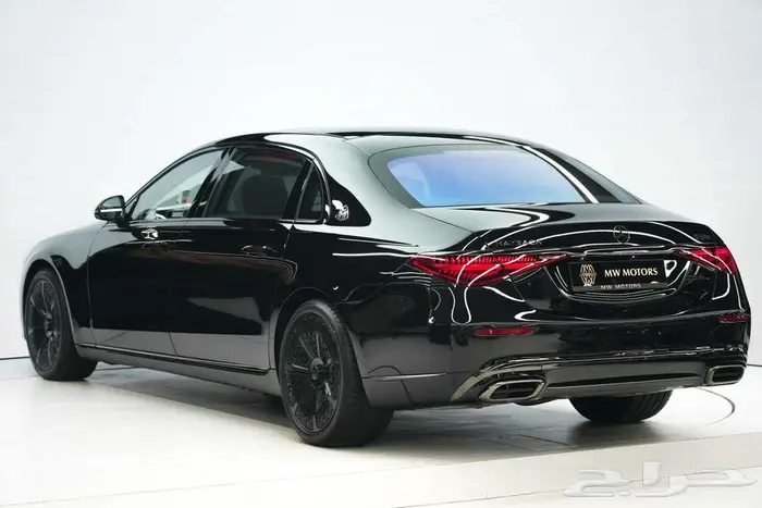 مرسيدس مايباخ S 580 موديل 2025 أصفار خليجي أسود أبيض 3