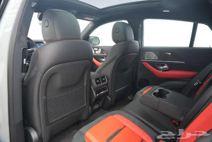 مرسيدس GLE 53 Coupe موديل 2025 أصفار خليجي رمادي ألبين أحمر 14
