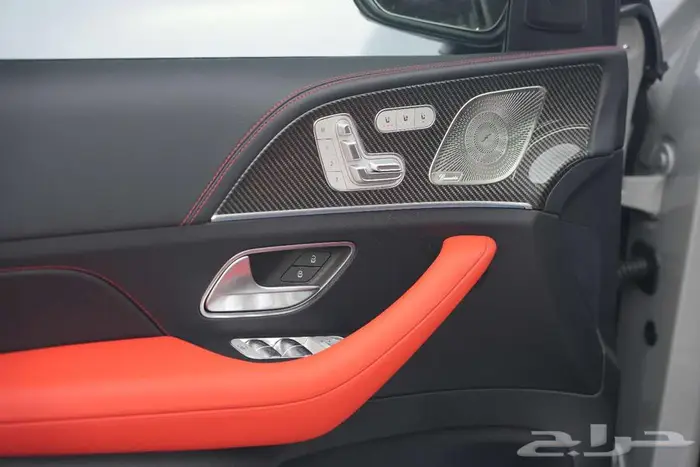 مرسيدس GLE 53 Coupe موديل 2025 أصفار خليجي رمادي ألبين أحمر 13