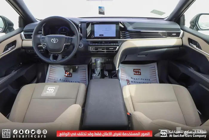 تويوتا كامري LE 2025 1