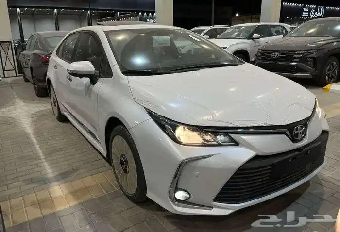 تويوتا كورولا 2.0 Xli فتحة بنزين 2025 اصفار جميع الالوان 1