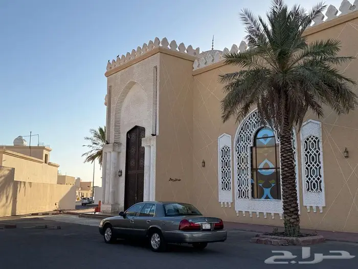 فورد جراند ماركيز 2004 بحاله نظيفه جدا 3