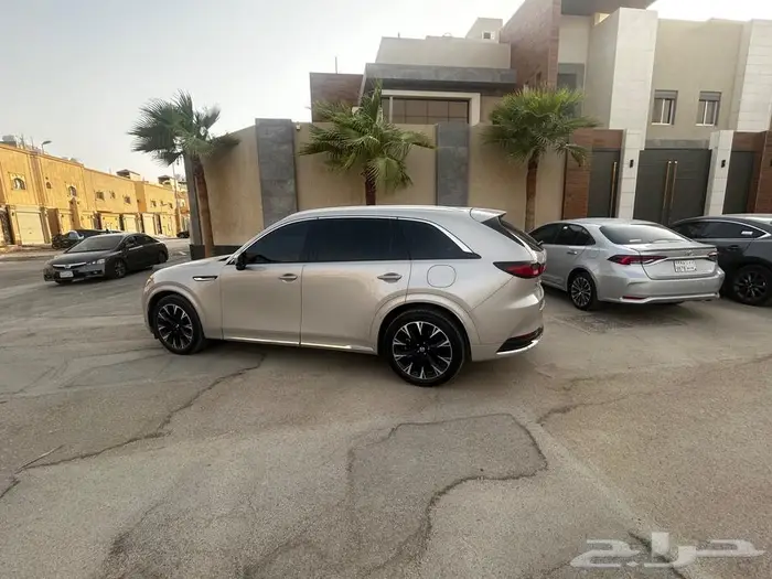 مازدا CX90 2