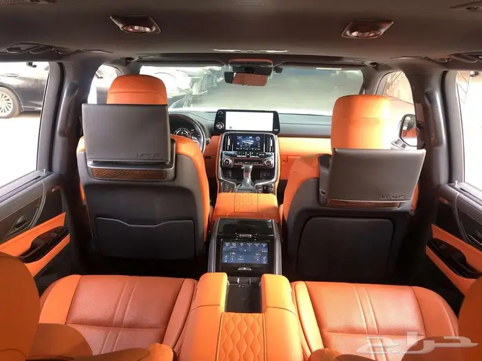 جيب لكزس LX 600 vip 2023 سعودي فل شبه جديد 12