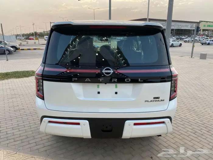 نيسان بترول بلاتينيوم موديل 2025 14