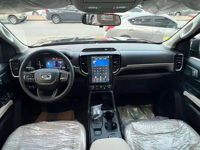 فورد ايفرست 2025 xls ( العائلة و المغامرة في سيارة واحدة ) 3