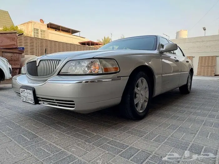 لينكولن تاون كار 2008 سيجنتشر 27