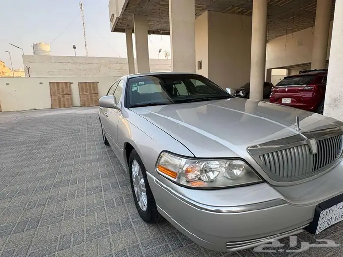 لينكولن تاون كار 2008 سيجنتشر 5