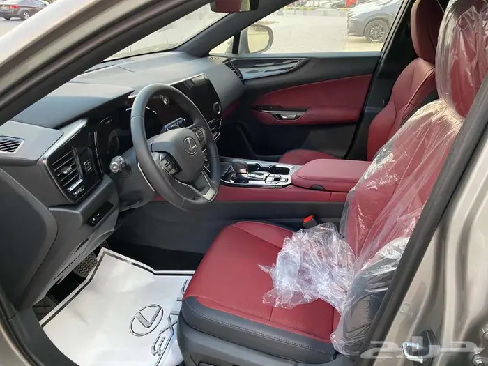 لكزس NX 350 AA 2025 تيتانيوم داخلي احمر 8