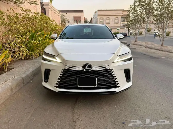 لكزس RX 350 AA فتحة سقف جلد بنزين موديل 2024 5