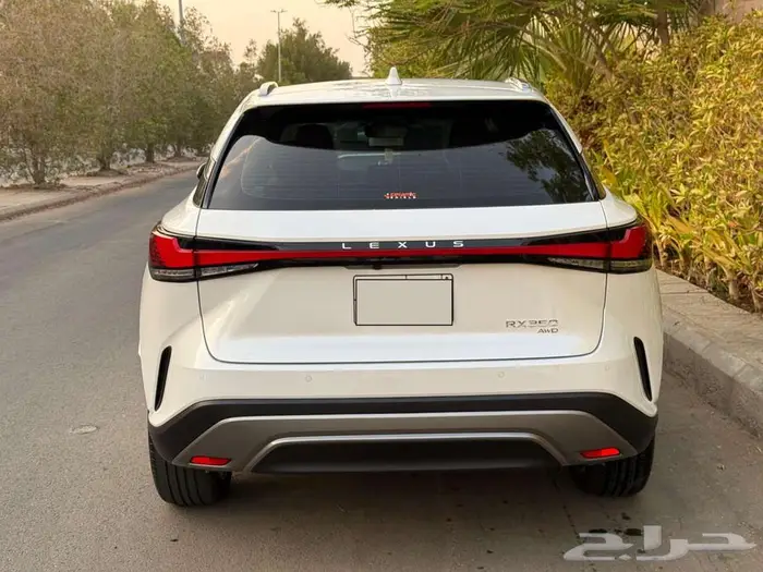 لكزس RX 350 AA فتحة سقف جلد بنزين موديل 2024 7