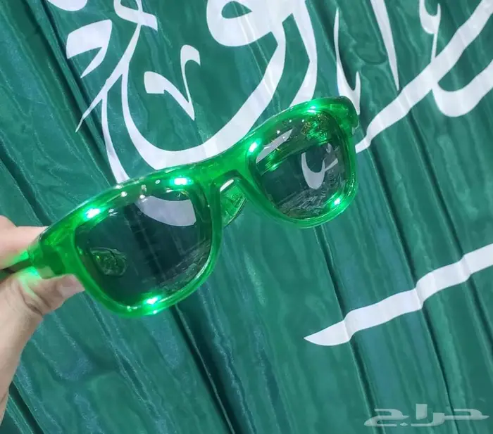 نظارات اليوم الوطني مضيئه 1