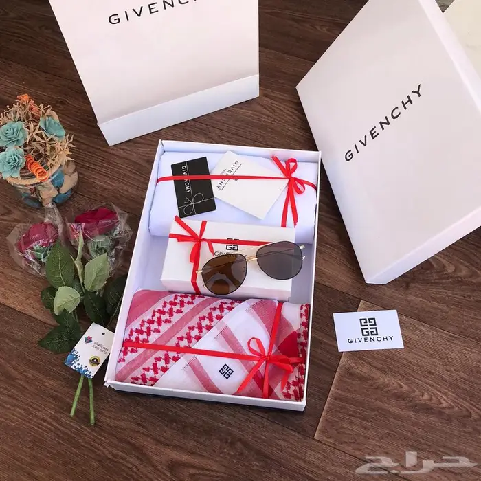 تنسيق هدايارجاليه ونسائيه ساعات رجاليه بالاسم والصوره 56