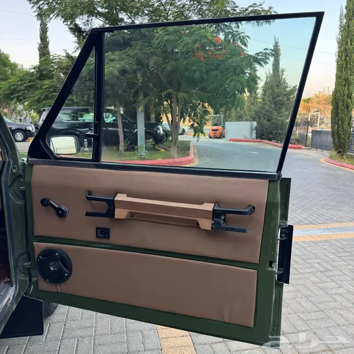رنج روفر كوبيه 1982 17