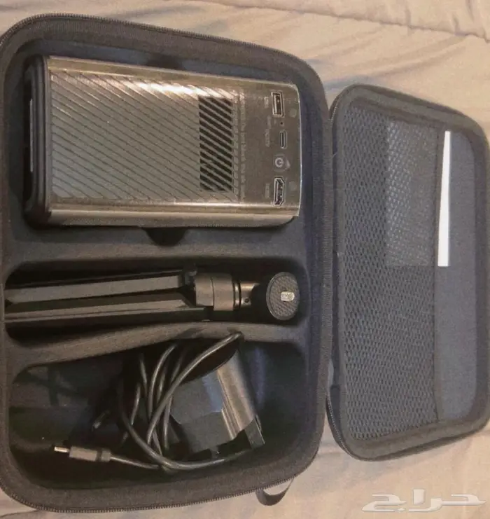 بروجكتر BYINTEK 2