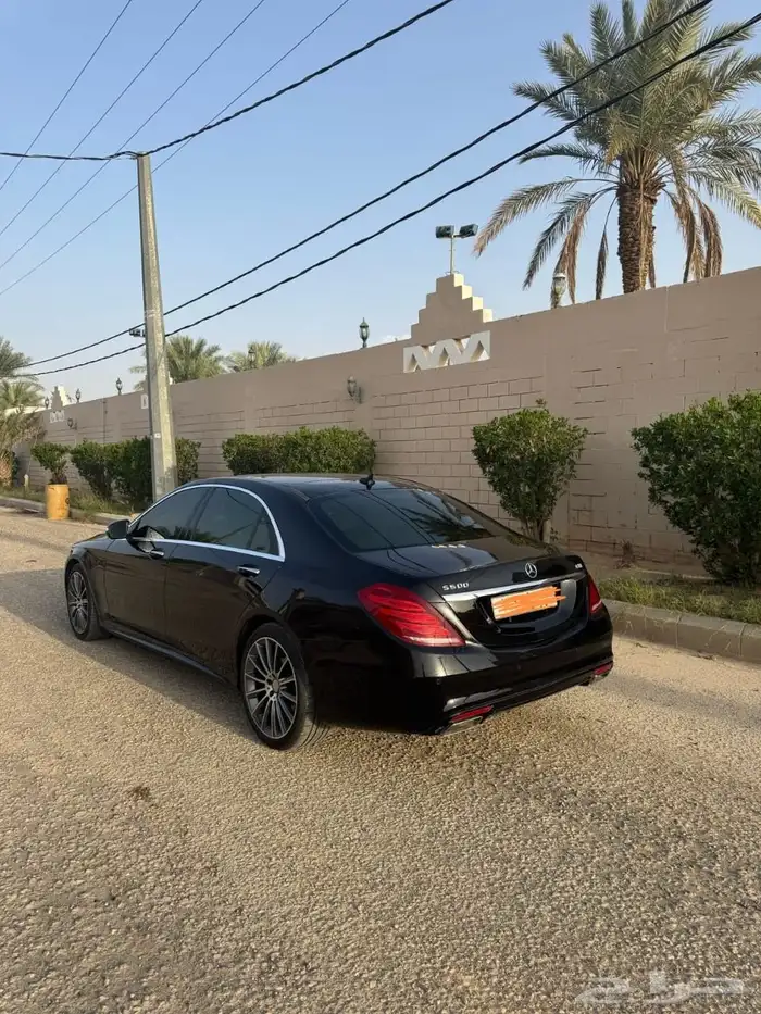 مرسيدس S500للبيع قرقاش نضيفه جدا 3
