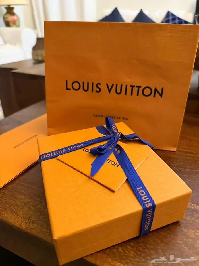 محفظة لويس فيتون LouisVuitton جديدة بكافة الملحقات 0