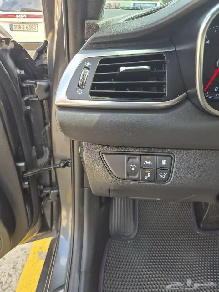 جينيسيس G70- 2020 - بنزين - 2.0cc - دفع رباعي 5
