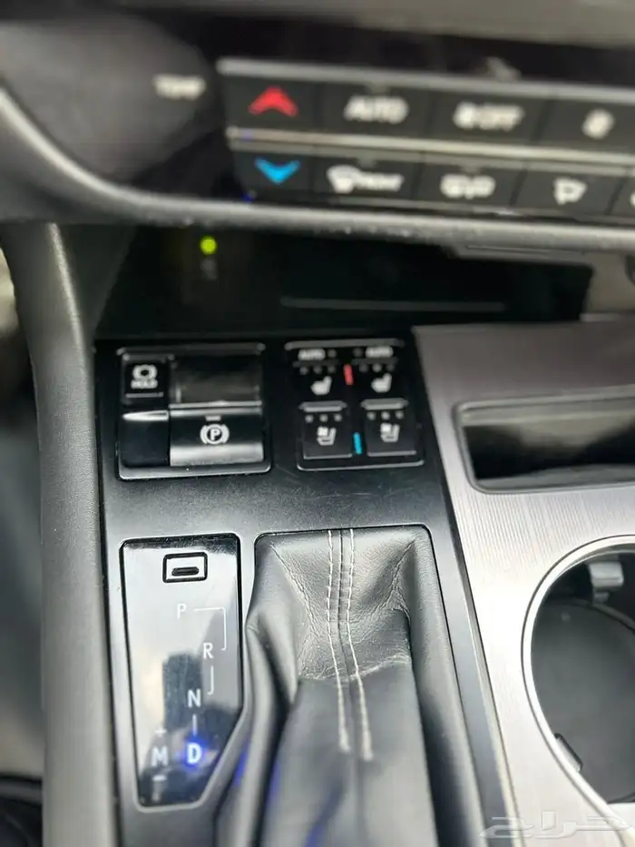 لكزس 4