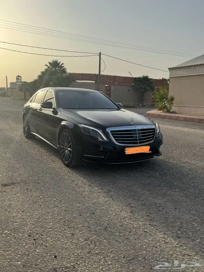 مرسيدس S500للبيع قرقاش نضيفه جدا 0