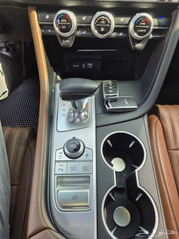 جينيسيس G70- 2020 - بنزين - 2.0cc - دفع رباعي 6