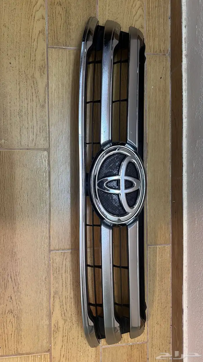 شبك تويوتا هايلوكس نضيف 1