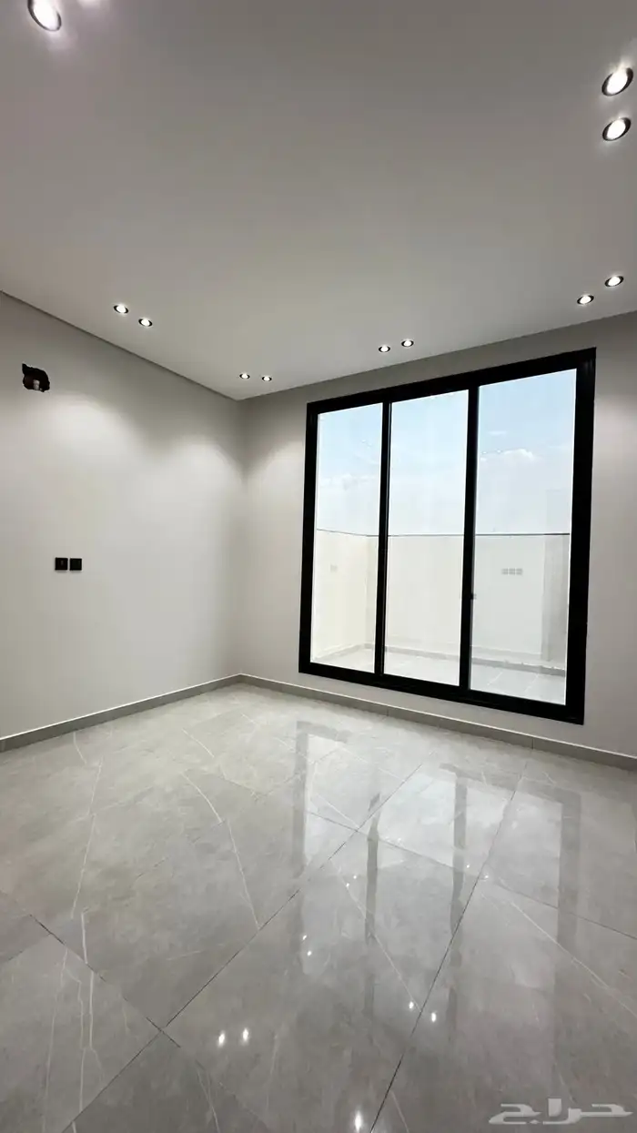للبيع شقه دبلكس علويه خلف آلسعودي الألماني السعر 720 9