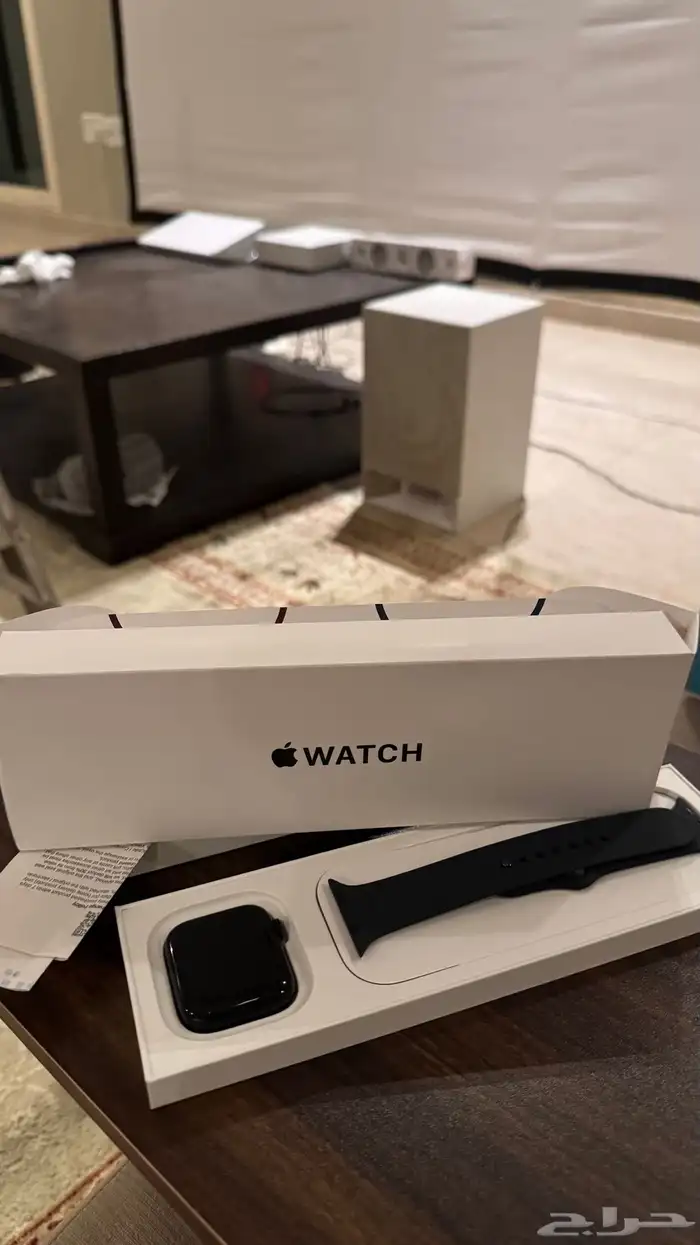 ساعة ابل اس اي الجيل الثاني Apple Watch se 2 1