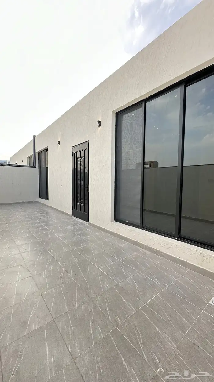 للبيع شقه دبلكس علويه خلف آلسعودي الألماني السعر 720 7
